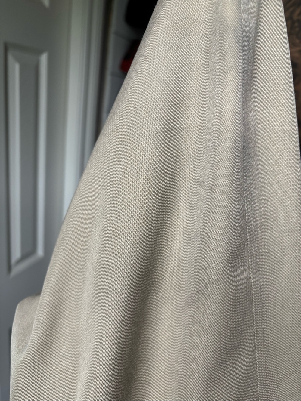 Burberry Men’s Trench Coat - Picture 8 of 8